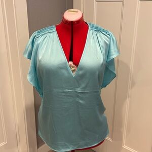 White House Black Market blue flutter sleeve blouse